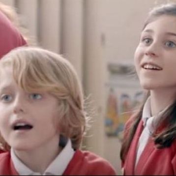 Για τα παιδιά κάποια επαγγέλματα είναι «ανδρική υπόθεση». Το βίντεο που κάνει το γύρο του διαδικτύου