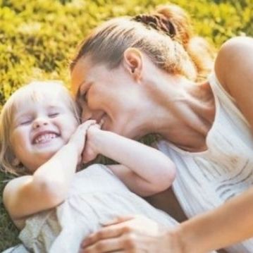 Ο 10λογος της παιδαγωγού Μαρίας Μοντεσσόρι που είναι χρήσιμος για κάθε γονιό