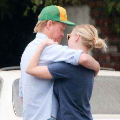 Οι φωτογραφίες αυτές μόλις «πρόδωσαν» το πιο φρέσκο ζευγάρι του Hollywood