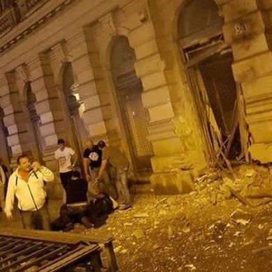 Συναγερμός στην Ουγγαρία: Ισχυρή έκρηξη στο κέντρο της Βουδαπέστης (Pics+Vids)