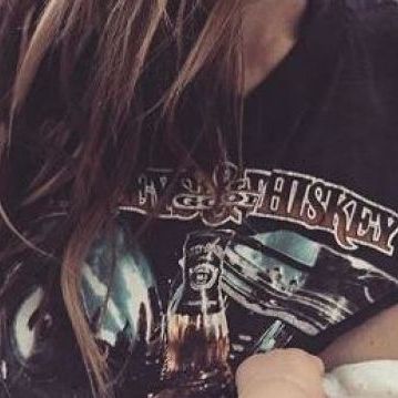 Η αδερφή της διάσημης μαμάς δημοσίευσε στα social media φωτογραφία από τη στιγμή που θηλάζει