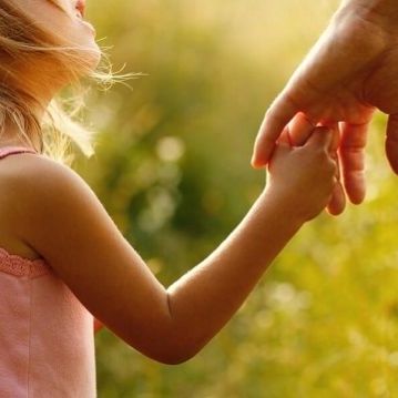 Ένα παιδί μας συμβουλεύει πώς να είμαστε καλοί γονείς!