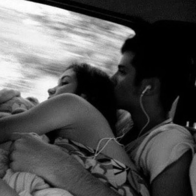 O ιδιαίτερος παράγοντας που κάνει ένα ζευγάρι ακόμα πιο ευτυχισμένο