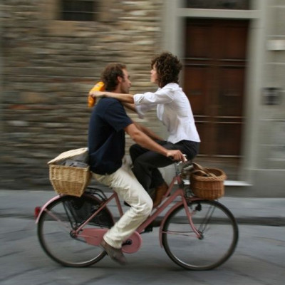 4 λόγοι για τους οποίους ενώ σε γουστάρει... σε αγνοεί