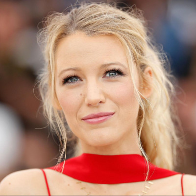 Υποκλιθείτε στο είδωλο! Η Blake Lively πιο κορμάρα από ποτέ στην πρώτη της εμφάνιση μετά τη γέννα