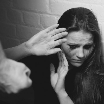 «Υπάρχουν και οι μελανιές της ψυχής…»