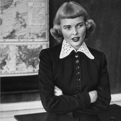 Πρότυπο καθηγήτριας...