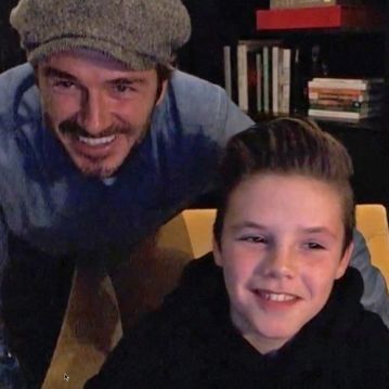 Cruz Beckham: Το viral χριστουγεννιάτικο τραγούδι και οι αποκαλύψεις για τους διάσημους γονείς του