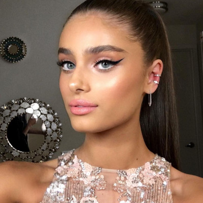 3 tips με το highlighter που πρέπει να ξέρεις για να δώσεις λάμψη στα ζυγωματικά σου!