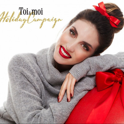 H Toi&moi παρουσιάζει την νέα της καμπάνια με πρωταγωνίστρια την Αθηνά Οικονομάκου