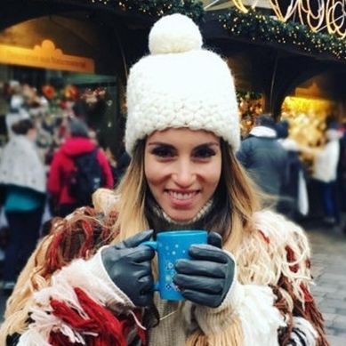 Τα μαγικά Χριστούγεννα της Αθηνάς Οικονομάκου στην παραμυθένια Βιέννη σε φωτογραφίες!