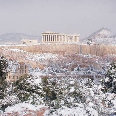Κακοκαιρία: Βαρομετρικό χαμηλό πλησιάζει την Ελλάδα - Θα το στρώσει και στο Σύνταγμα