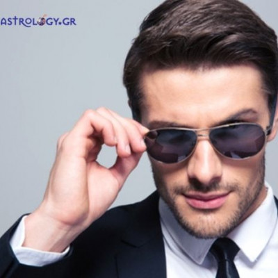 5 πράγματα που πρέπει να ξέρεις πριν «μπλέξεις» με άντρα Αιγόκερω