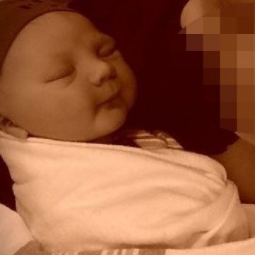 Είναι αγόρι! Η διάσημη τραγουδίστρια έγινε μαμά για δεύτερη φορά-Οι πρώτες φωτό με το μωρό