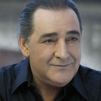 Πένθος στην οικογένεια του Καρρά – Δύσκολες ώρες για τον τραγουδιστή