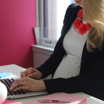 15 ρεαλιστικοί στόχοι για το 2017, για να βρει ισορροπία κάθε εργαζόμενη μαμά