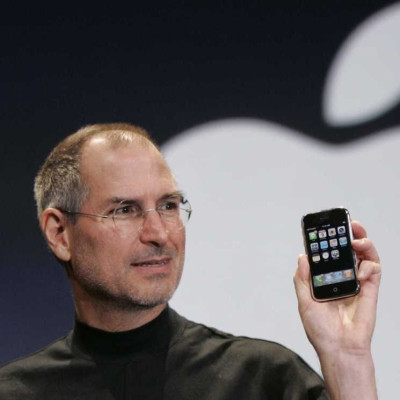 To iPhone έγινε δέκα ετών