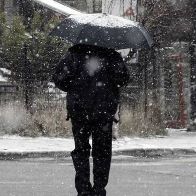 Καιρός ΕΜΥ: Βροχές και καταιγίδες το πρωί - Χιόνια από το απόγευμα