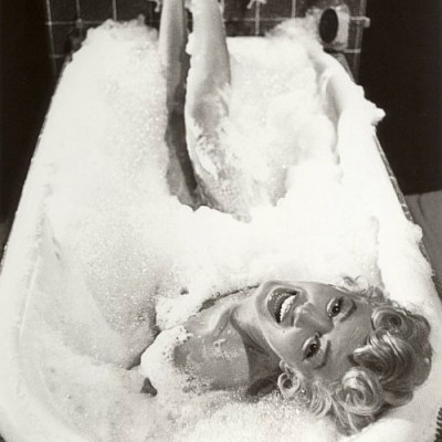 Σταμάτα να κρύβεσαι: 7 -άκρως αλλόκοτα πράγματα-που όλες οι γυναίκες κάνουν πριν το σεξ