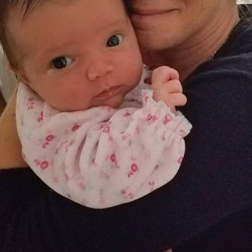 Γνωστή ηθοποιός πριν μερικές ώρες αποκάλυψε ότι έγινε μαμά μέσω παρένθετης μητέρας