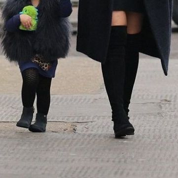 H διάσημη κληρονόμος με την 3 χρονη κορούλα της τραβούν και πάλι τα βλέμματα