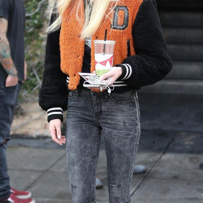 Mήπως το παράκανε με τη δίαιτα; Η νεαρή star έχει αδυνατίσει σε επικίνδυνο σημείο