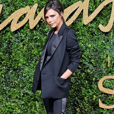 Τρία -όχι και τόσο συνηθισμένα- styling tips που ακολουθούν οι stars για να δείχνουν πιο αδύνατες