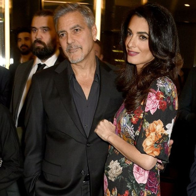 Έχει χάσει τον ύπνο του: Οι ανησυχίες του George Clooney για την εγκυμοσύνη της Amal
