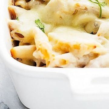 Πένες στο φούρνο με κοτόπουλο