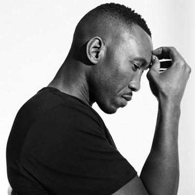 Το cast της καλύτερης ταινίας της χρονιάς σε διαφήμιση εσωρούχων