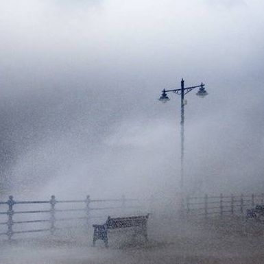 Έκτακτο δελτίο καιρού από την ΕΜΥ: Καταιγίδες και χαλάζι θα σαρώσουν σε λίγες ώρες τη χώρα