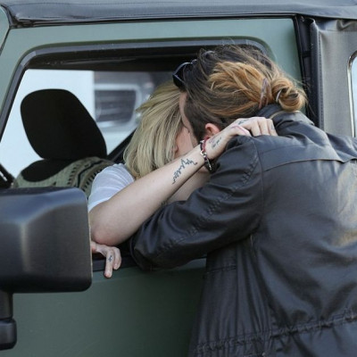 Τους κάναμε τσακωτούς! Αυτό είναι το νέο ζευγάρι του Hollywood