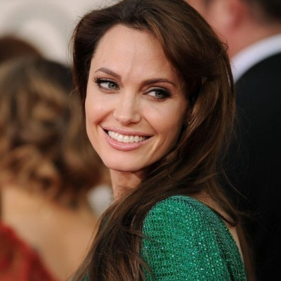 Η Angelina Jolie πάχυνε και εδώ οφείλουμε να της δώσουμε τα συγχαρητήριά μας