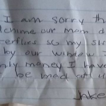 Ενα αγοράκι έκλεψε την ονειροπαγίδα της... και άφησε ένα στενάχωρο σημείωμα