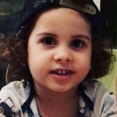 Ο γιος του Σ. Χανταμπάκη: «Ο μπαμπάς μου πάει στη ζούγκλα να βρει το μαγικό κοχύλι» (vid)