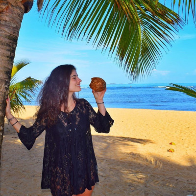 Είδαμε την Χριστίνα Μπόμπα χωρίς ίχνος μακιγιάζ και οφείλουμε να στη δείξουμε