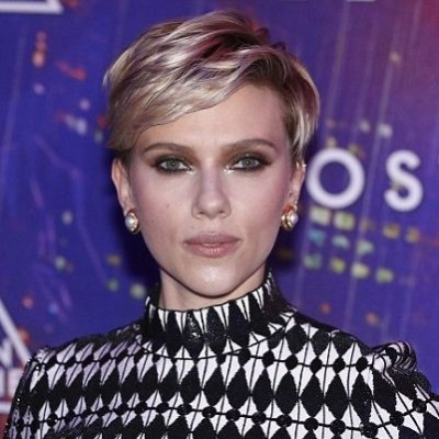 Η Scarlett Johansonn με κοσμήματα Zolotas σε εμφάνισή της στο Παρίσι!