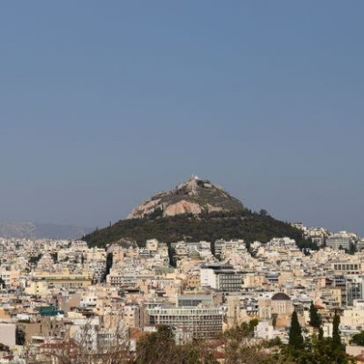 Ναι, η Άνοιξη στην Αθήνα είναι… ποίημα!