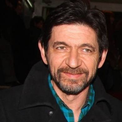 Εκτός Ύλης, με τον Γεράσιμο Σκιαδαρέση στην Πάτρα