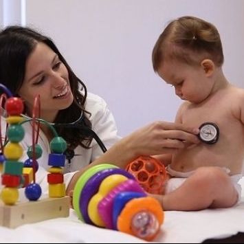 8 πράγματα που ζητάει ο παιδίατρος από τους γονείς να σταματήσουν να κάνουν