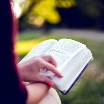 Πέντε λόγοι για να βάλεις τα βιβλία στη ζωή σου