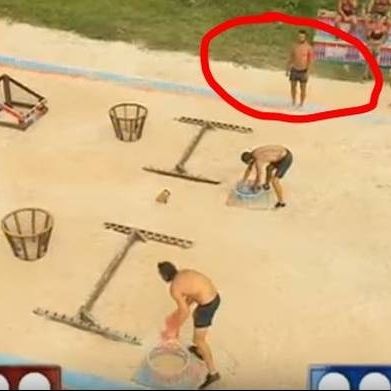 Survivor: Μάγκας ο Αγγελόπουλος - Δείτε τι έκανε χθες στον Μάριο και δεν το παρατήρησε κανείς! (vid)