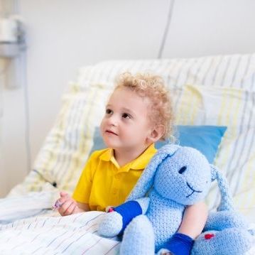 6 πράγματα που πρέπει να κάνετε αν το παιδί κάποιου φίλου έιναι στο νοσοκομείο