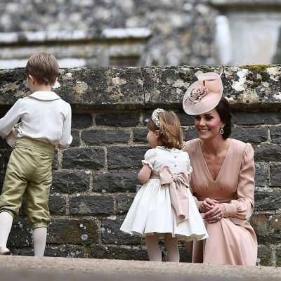 Η αταξία του πρίγκιπα George στον γάμο, που λίγο έλειψε να βγάλει την Kate Middleton εκτός εαυτού