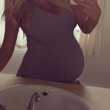 «Η εγκυμοσύνη δεν είναι εύκολη υπόθεση», η εξομολόγηση και η φώτο πριν τον τοκετό