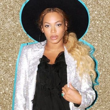 Beyonce: Ποζάρει με μπικίνι λίγο πριν γεννήσει