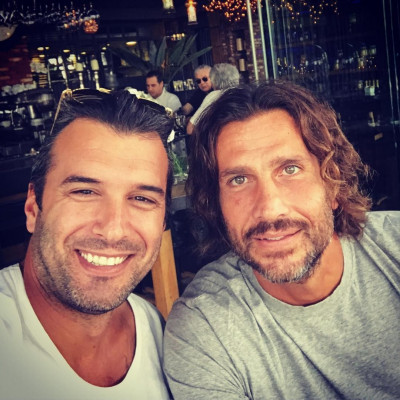 Πιο χαρούμενος από ποτέ: Δες τη φωτογραφία του Κώστα Κοκκινάκη με τη Λάουρα Νάργες στο Instagram