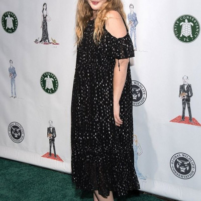 Η διάσημη ηθοποιός είναι και πάλι ερωτευμένη και ο σύντροφος της είναι πραγματικά πολύ γοητευτικός