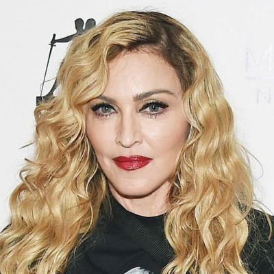 Η Madonna είναι και πάλι ερωτευμένη και ΠΡΕΠΕΙ να δεις τον φίλο της asap