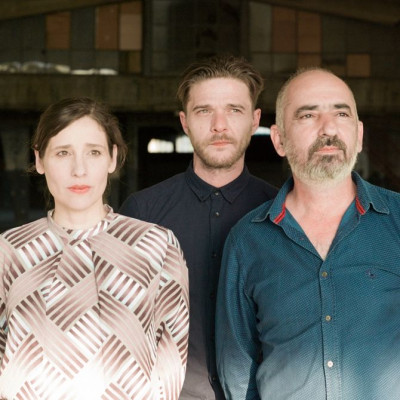 Το Ινστιτούτο της παγκόσμιας μοναξιάς, από τους blitz στην Πειραιώς 260